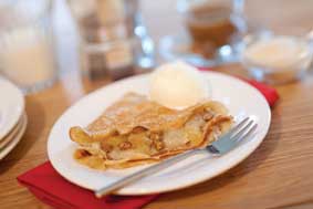 Marguerite Patten's Ginger nut pancakes -
