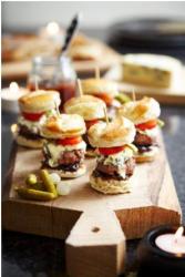 Christmas recipe: Sliders with Danish Blue cheese -