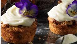 Banana pecan muffin cakes -