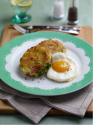 Tenderstem bubble & squeak with caramelised onions, crisp bacon, served with fried eggs -