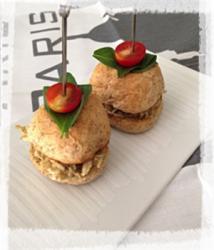 Pulled Chicken Green Curry Sliders -