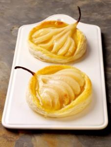 Bottlegreen's Pear and Marzipan Tartlets with Williams Pear and Elderflower Glaze -