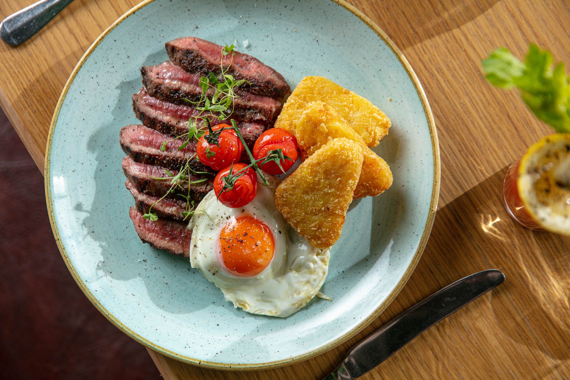 Smith’s Bar & Grill launches Bottomless Brunch